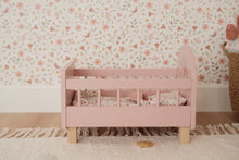 Afbeelding in Gallery-weergave laden, Little Dutch Poppenbed – Soft Flowers – Roze Hout
