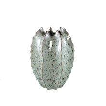 Afbeelding in Gallery-weergave laden, PTMD - Emmaa Grey ceramic pot ribbed spiky border high S