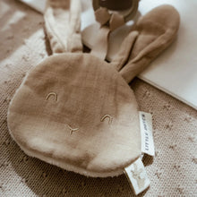 Afbeelding in Gallery-weergave laden, Little Dutch Speendoekje - Beige - Newborn Naturals - Baby Bunny