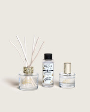 Afbeelding in Gallery-weergave laden, Maison Berger Geurstokjes Set Lolita Lempicka Sticks 80ML + Roomspray 50ml Transparent