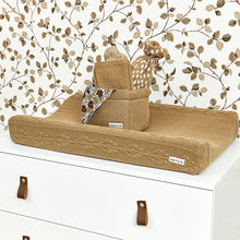 Afbeelding in Gallery-weergave laden, Meyco Aankleedkussenhoes Romantic flower Taupe 50x70cm
