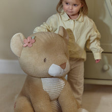 Afbeelding in Gallery-weergave laden, Little Dutch Knuffel Leeuwin 60 cm
