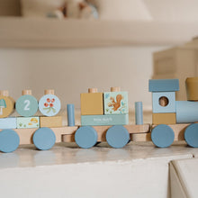 Afbeelding in Gallery-weergave laden, Little Dutch Blokkentrein - Forest Friends FSC