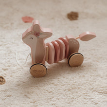 Afbeelding in Gallery-weergave laden, Little Dutch Trekdier hout Hert - Fairy Garden FSC