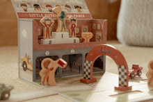 Afbeelding in Gallery-weergave laden, Little Dutch - Speelkoffer Racebaan - Hout