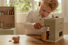 Afbeelding in Gallery-weergave laden, Little Dutch houten Koffiezetappparaat FSC