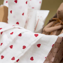 Afbeelding in Gallery-weergave laden, Meyco Hydrofiele doeken Sweet Heart White/Red Starterset - 9-Pack