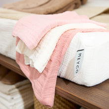 Afbeelding in Gallery-weergave laden, Meyco Hydrofiele doeken pre-washed Soft Rose/Rose/Natural 30x30cm - 3-Pack