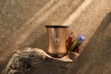Afbeelding in Gallery-weergave laden, WoodWick Volcanic Orris - Copper Metal Collection
