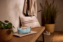 Afbeelding in Gallery-weergave laden, WoodWick Cedarwood &amp; Ocean Moss Ellipse Candle