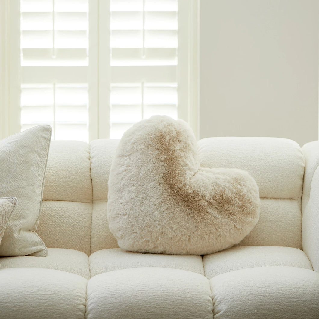 Riviera Maison - Heather Heart Faux Fur Pillow
