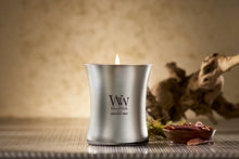 Afbeelding in Gallery-weergave laden, WoodWick Candescent Coast - Silver Metal Collection