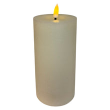 Afbeelding in Gallery-weergave laden, Mansion - Oplaadbare LED-kaars Ø7,5 × 15 cm - rustiek ivoor