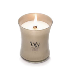 Afbeelding in Gallery-weergave laden, WoodWick Cypress Ore - Warm Nickel Metal Collection