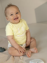 Afbeelding in Gallery-weergave laden, Noppies - Shorts regular fit AOP