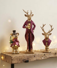 Afbeelding in Gallery-weergave laden, Mansion - Golden mouse with red dress and green tree 10*9.5*24.0cm