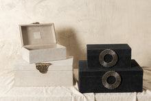 Afbeelding in Gallery-weergave laden, PTMD - Hazael Beige suede box golden handle set of 2