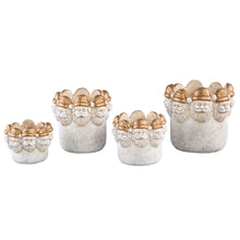 Afbeelding in Gallery-weergave laden, PTMD - Santi Gold cement pot santa head border round M