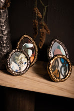 Afbeelding in Gallery-weergave laden, PTMD - Paislie Brass casted alu photoframe round