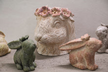 Afbeelding in Gallery-weergave laden, PTMD - Iyasia Pink rabbit shaped cement statue w flowers