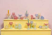 Afbeelding in Gallery-weergave laden, PTMD - Leila Yellow glass flower on foot tealight