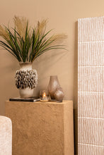 Afbeelding in Gallery-weergave laden, PTMD - Caruso Cream solid glass vase wavy swirl center S