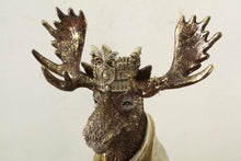 Afbeelding in Gallery-weergave laden, PTMD - Dasher Brown poly sitting royal moose statue