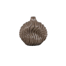 Afbeelding in Gallery-weergave laden, PTMD - Kelline Taupe round ribbed glass vase small