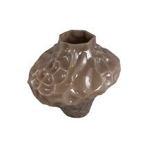 Afbeelding in Gallery-weergave laden, PTMD - Moises Taupe irregular dented glass vase L