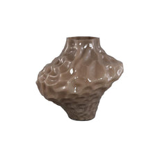 Afbeelding in Gallery-weergave laden, PTMD - Moises Taupe irregular dented glass vase L