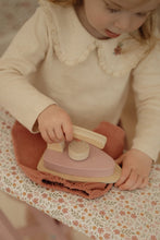 Afbeelding in Gallery-weergave laden, Little Dutch houten Strijkplank FSC