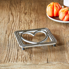 Afbeelding in Gallery-weergave laden, Rivièra Maison - RM Lovely Heart Trivet