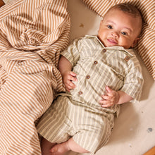 Afbeelding in Gallery-weergave laden, Dirkje - 2 pc set, Shirt ss, Shorts