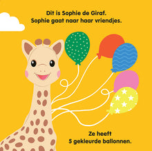 Afbeelding in Gallery-weergave laden, Sophie de giraf kartonboekje: Sophie en haar vriendjes