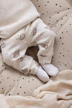 Afbeelding in Gallery-weergave laden, Feetje Broek AOP rib - Cute Cookie