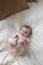 Afbeelding in Gallery-weergave laden, Feetje Longsleeve pointelle - Flower Field