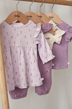 Afbeelding in Gallery-weergave laden, Feetje - T-shirt AOP - Flower Ranch