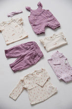 Afbeelding in Gallery-weergave laden, Feetje - T-shirt AOP - Flower Ranch