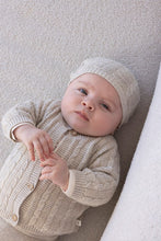 Afbeelding in Gallery-weergave laden, Feetje Mutsje gebreid - The Knits