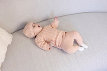 Afbeelding in Gallery-weergave laden, Feetje Mutsje gebreid - The Knits