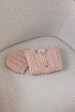 Afbeelding in Gallery-weergave laden, Feetje Vestje gebreid - The Knits