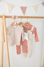 Afbeelding in Gallery-weergave laden, Feetje Overslagshirt rib AOP - Morning Sun
