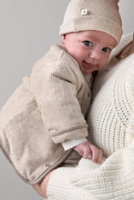 Afbeelding in Gallery-weergave laden, Feetje - Mutsje velours rib - The Cuddle Company