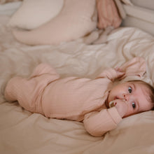 Afbeelding in Gallery-weergave laden, Dirkje - 2 pce babysuit + hat organic cotton
