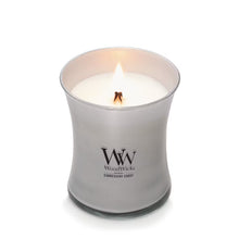 Afbeelding in Gallery-weergave laden, WoodWick Candescent Coast - Silver Metal Collection