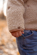 Afbeelding in Gallery-weergave laden, Little Dutch Teddy vest Taupe