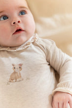 Afbeelding in Gallery-weergave laden, Little Dutch - Romper lange mouw beige met ruches
