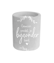 Afbeelding in Gallery-weergave laden, Cement candle - Je bijzonder bent