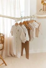 Afbeelding in Gallery-weergave laden, Little Dutch - Boxpakje lange mouw beige