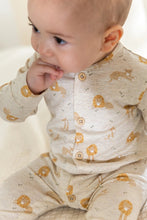 Afbeelding in Gallery-weergave laden, Little Dutch - Pyjama Winter 2026 Éen-delige Pyjama Safari Lion Vanilla melee